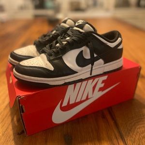 Men’s Nike Panda Dunks Size 8